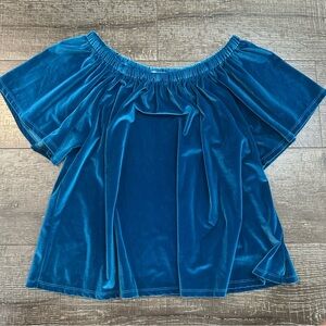 Elegant Velvet Off-Shoulder Blouse in Blue